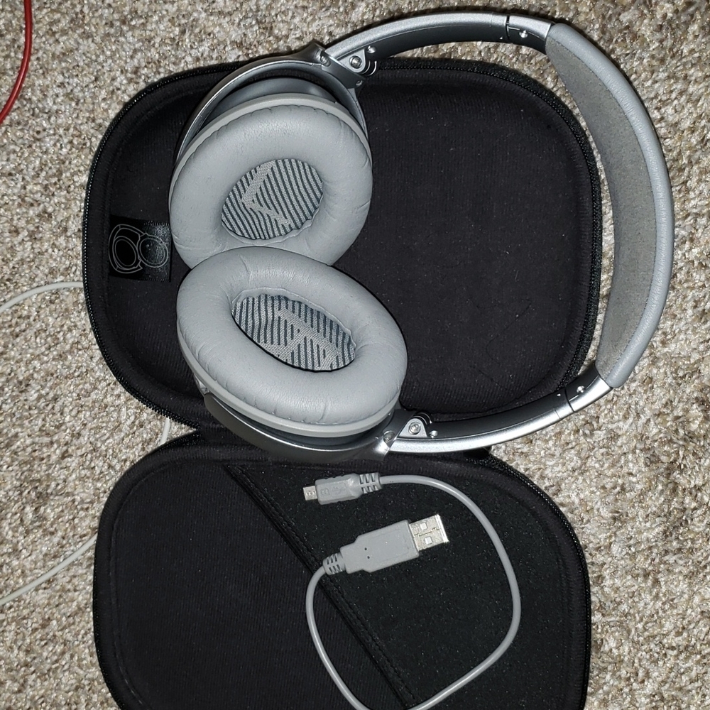 Bose QC 35